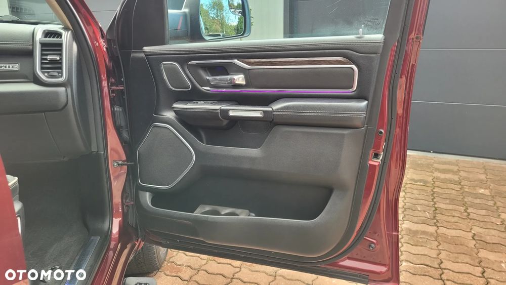 RAM 1500 Crew Cab Laramie - 17