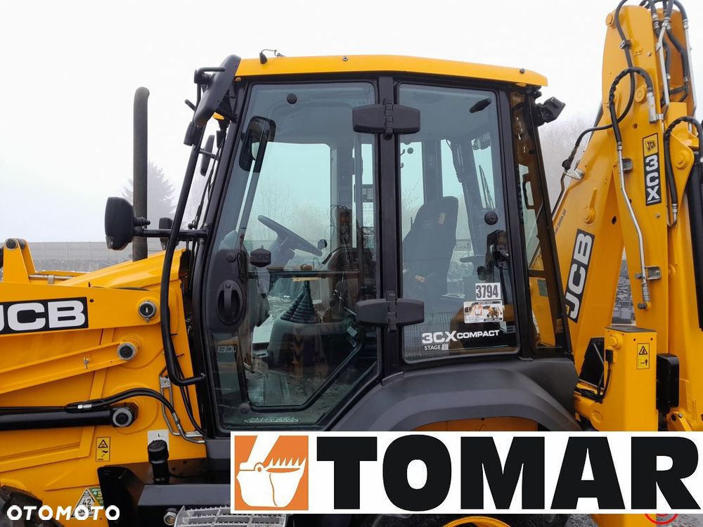 JCB 3CX COMPACT 2022R - 12