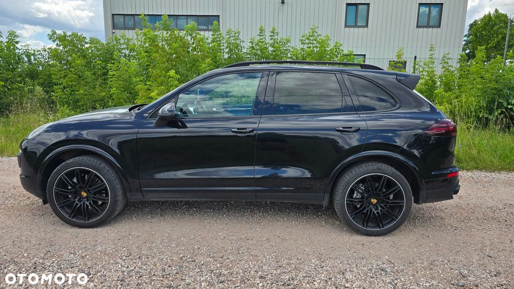 Porsche Cayenne S Platinum Edition - 8