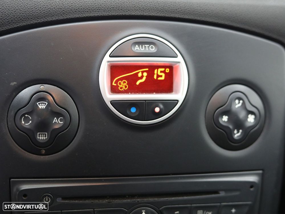 Renault Clio 1.5 dCi Dynamique - 16