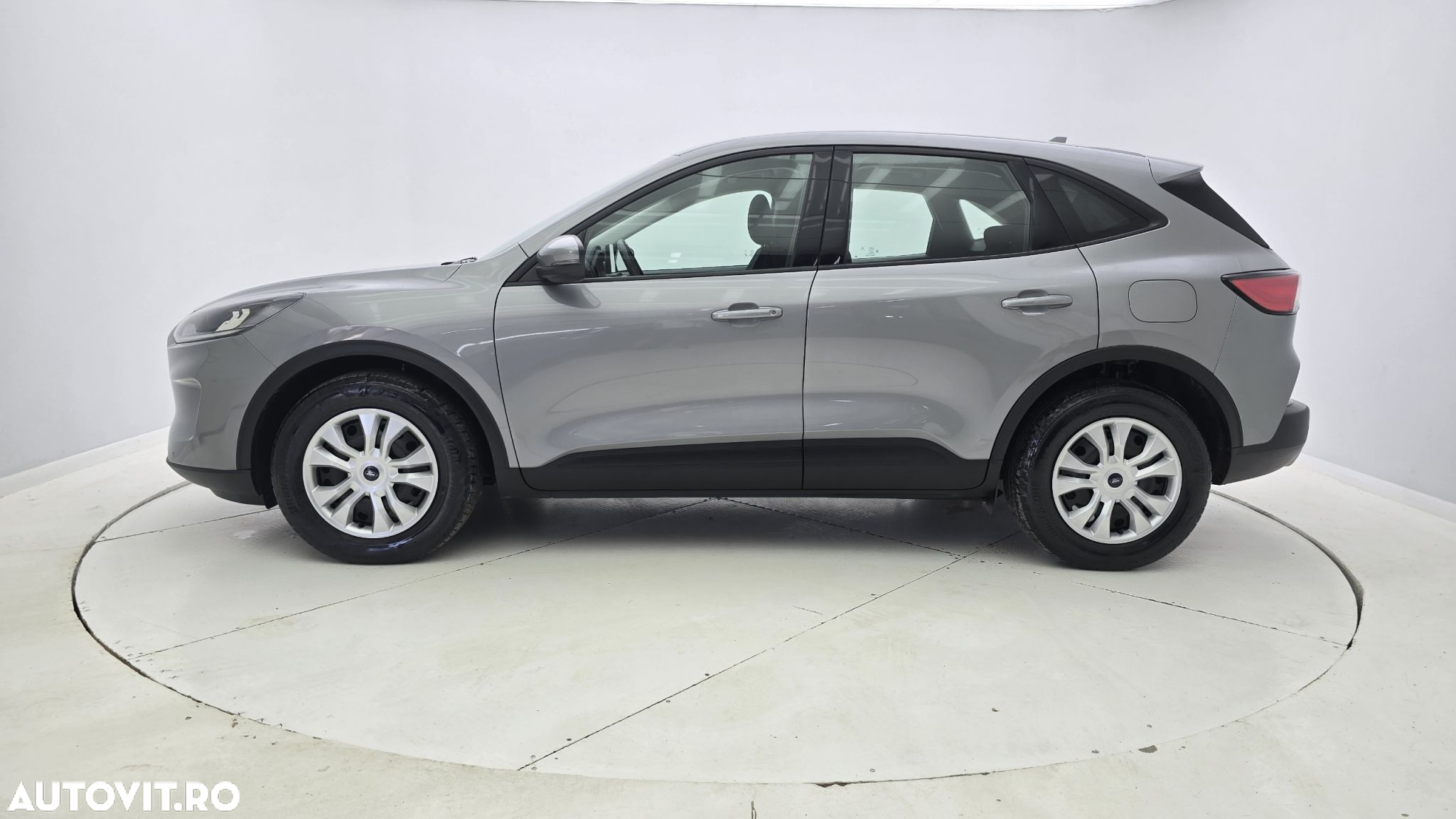 Ford Kuga 1.5 EcoBlue A8 FWD Trend - 9