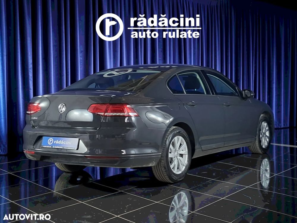 Volkswagen Passat - 9