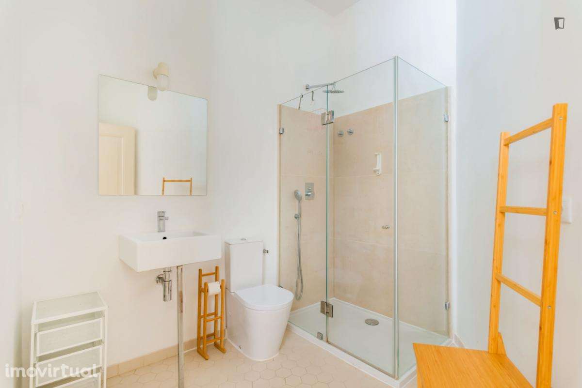 Apartamento com 3 quartos - localizado em Picoas Lisbon - Grande imagem: 4/34