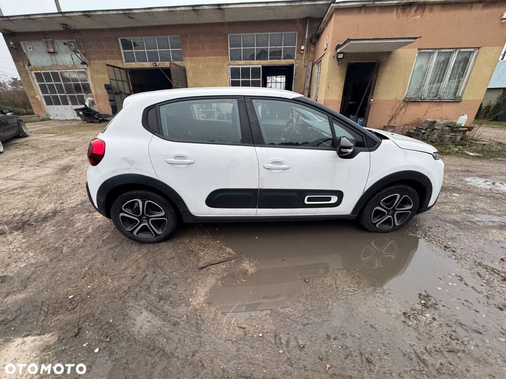 Citroën C3 Pure Tech 110 S&S EAT6 SHINE - 3
