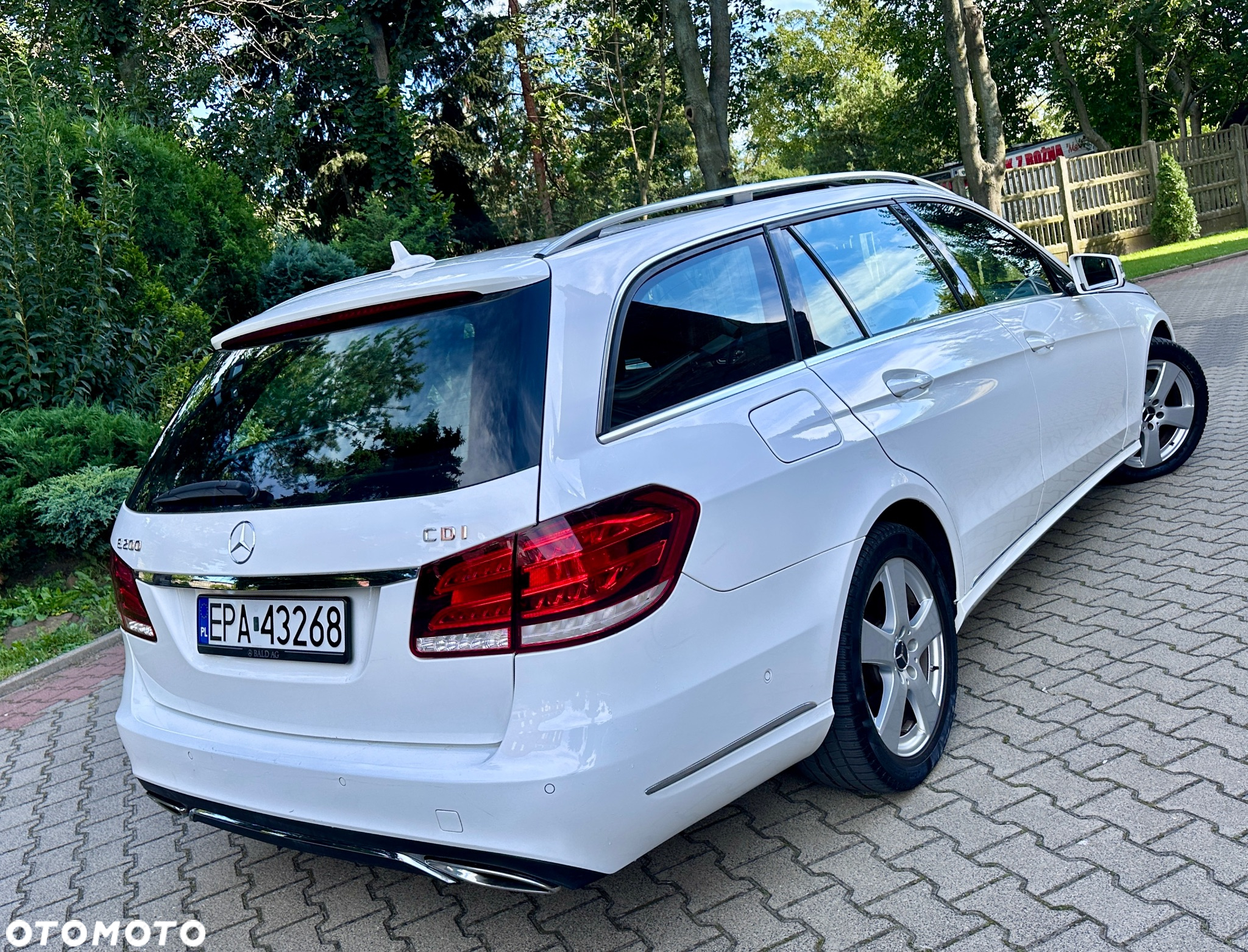 Mercedes-Benz Klasa E 200 CDI 7G-TRONIC - 34