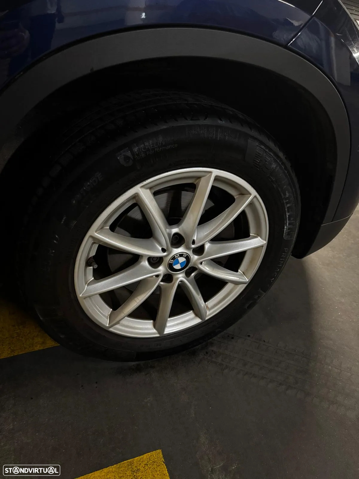 BMW X1 18 d xDrive - 28