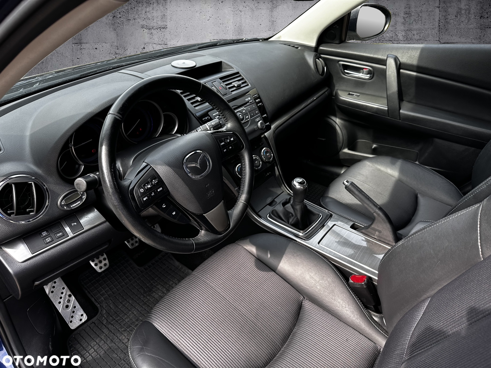 Mazda 6 Sport Kombi 2.2 CD DPF Exclusive-Line Edition 40 Jahre - 12