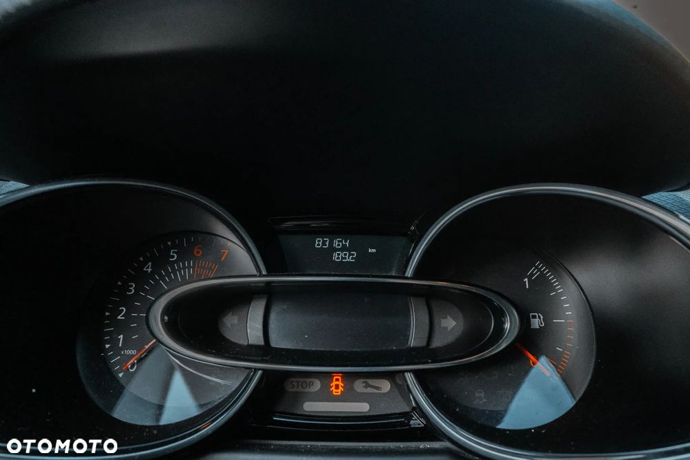 Renault Clio 1.2 16V Alize - 10