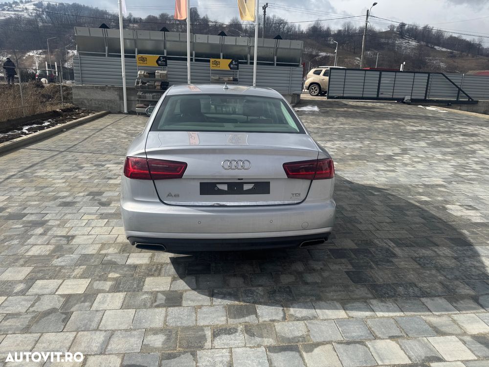 Audi A6 2.0 TDI Ultra DPF S tronic - 8