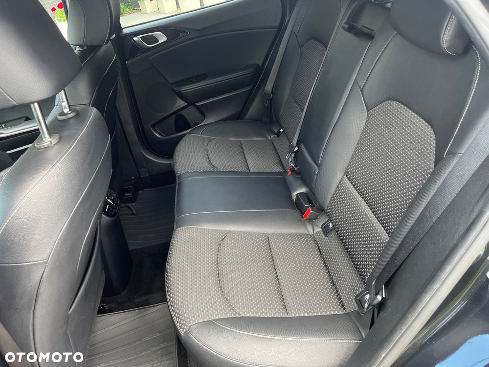 Kia XCeed 1.5 T-GDI Business Line DCT - 9