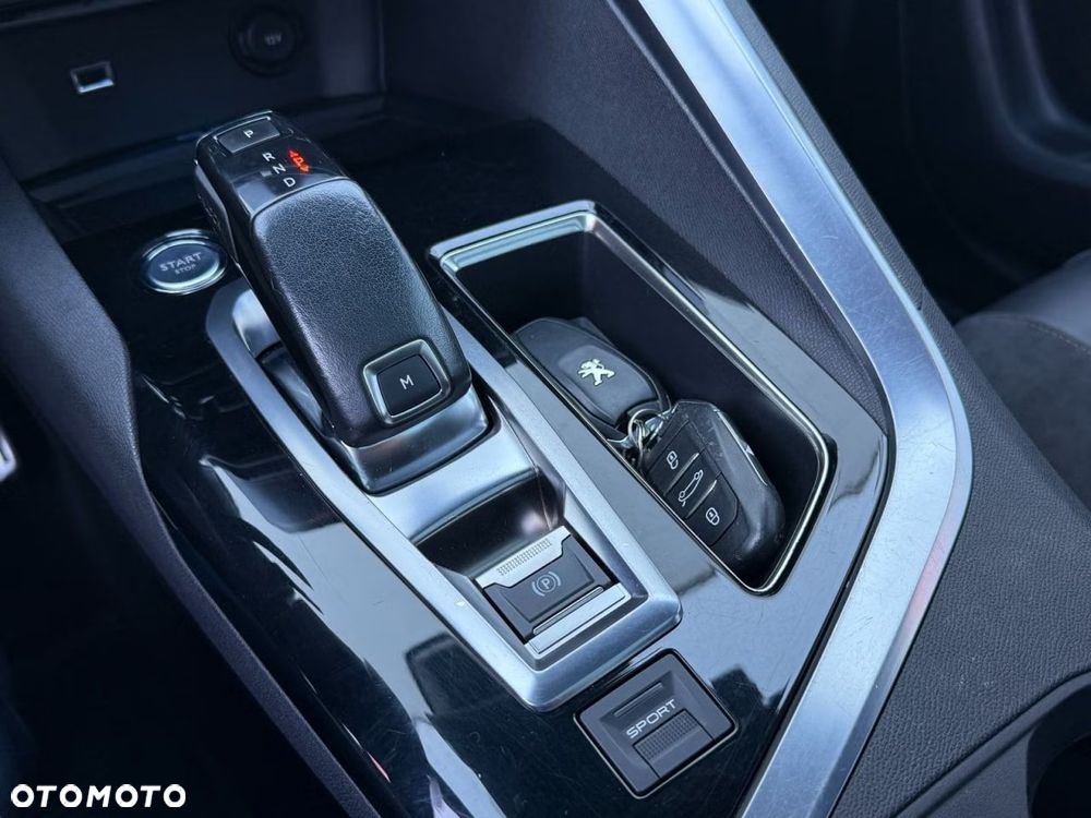 Peugeot 5008 BlueHDi 180 EAT8 GT - 19