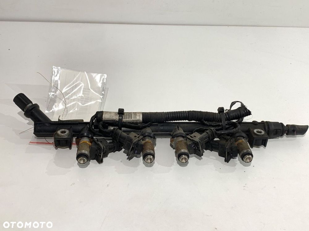 LISTWA WTRYSKOWA  FIAT LINEA (323_, 110_) 2006 - 2022 1.4 57 kW [77 KM] benzyna 2007 - 2022 CB261B - 1