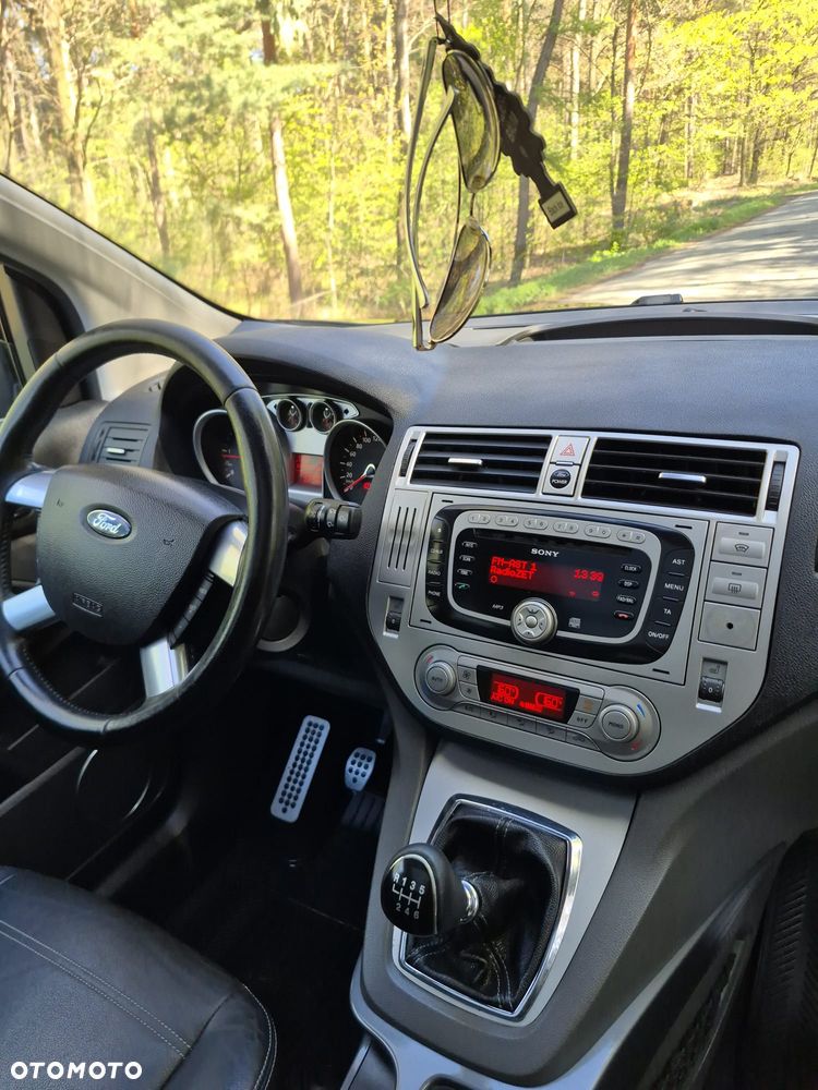 Ford Kuga 2.0 TDCi Titanium - 5