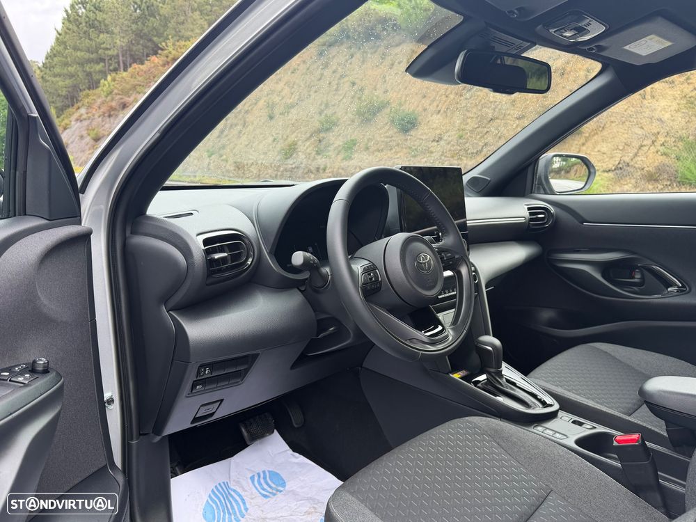 Toyota Yaris Cross 1.5 HDF Square Collection - 27