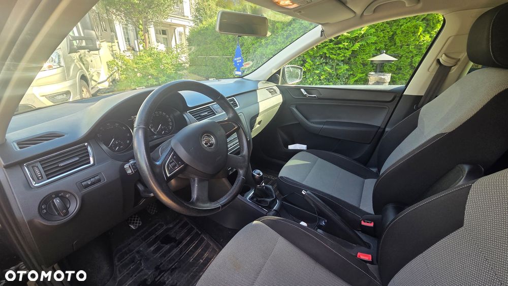 Skoda RAPID 1.2 TSI Active - 7