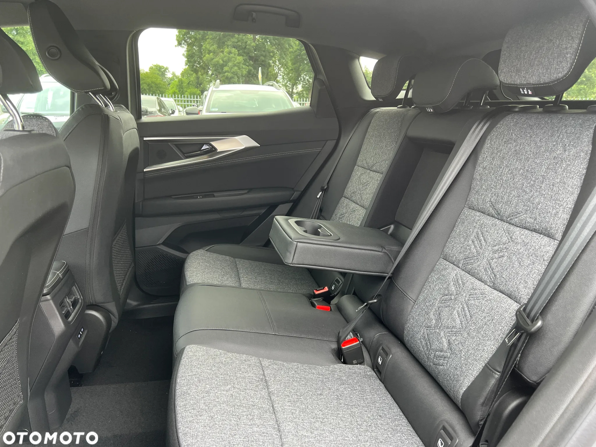 Renault Austral 1.2 E-Tech Full Hybrid 200 Techno MMT - 12