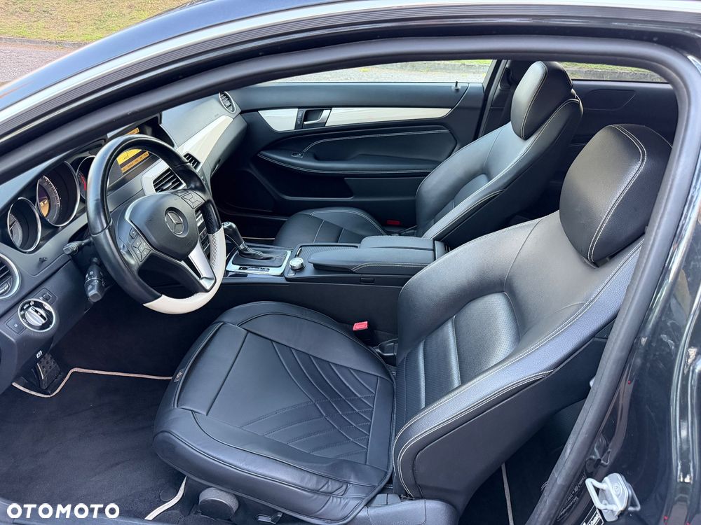 Mercedes-Benz Klasa C 180 BlueEFFICIENCY 7G-TRONIC - 13