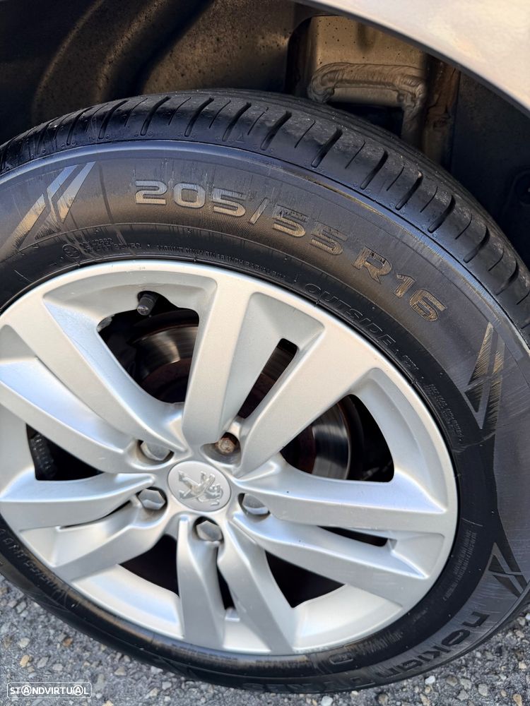 Peugeot 308 SW BlueHDi 120 Stop & Start Active - 37