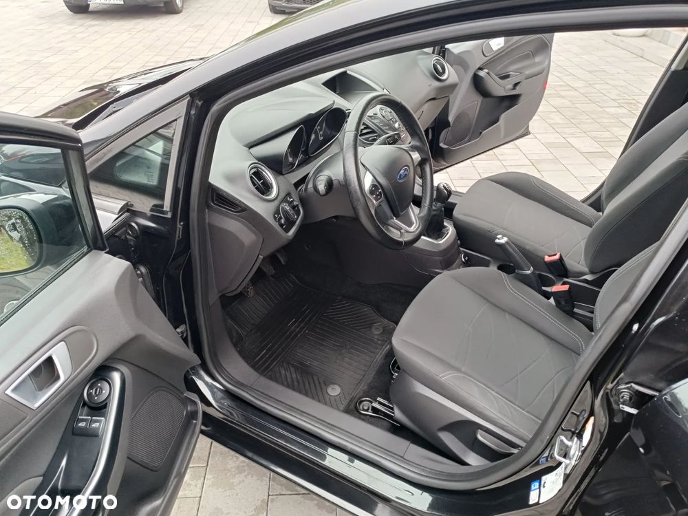 Ford Fiesta - 21