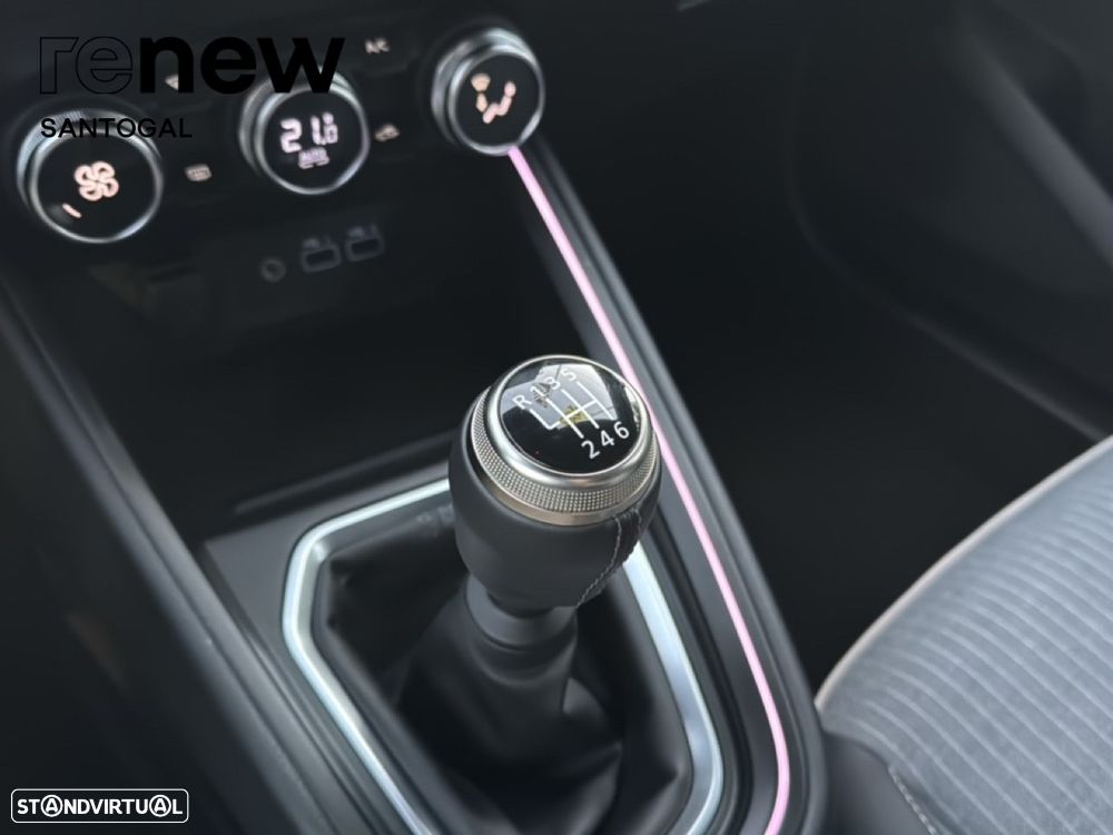 Renault Clio 1.0 TCe Techno - 17