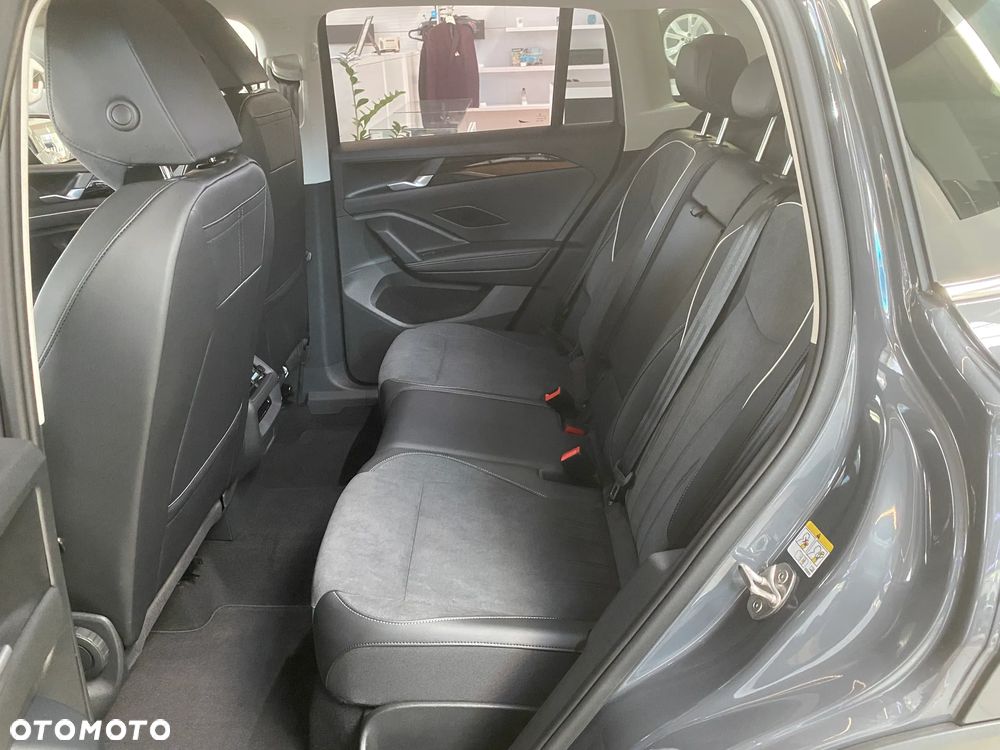 Volkswagen Tiguan - 7