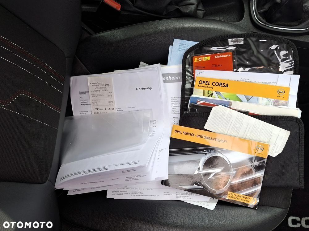 Opel Corsa 1.4 16V 150 Jahre - 36
