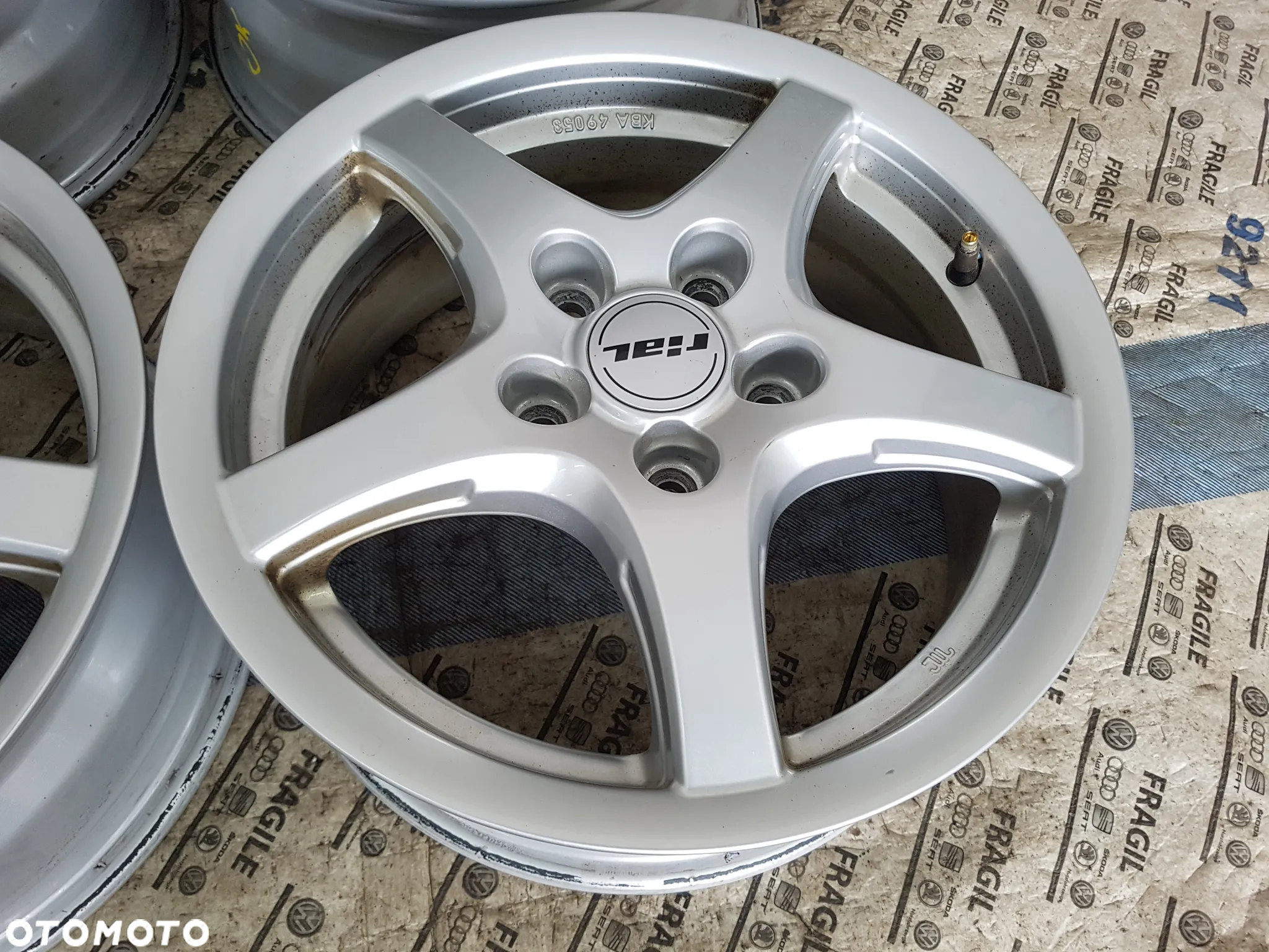 FELGI ALU VW GOLF V VI CADDY II  TOURAN  SKODA 5X112 6JX15 ET47 - 7