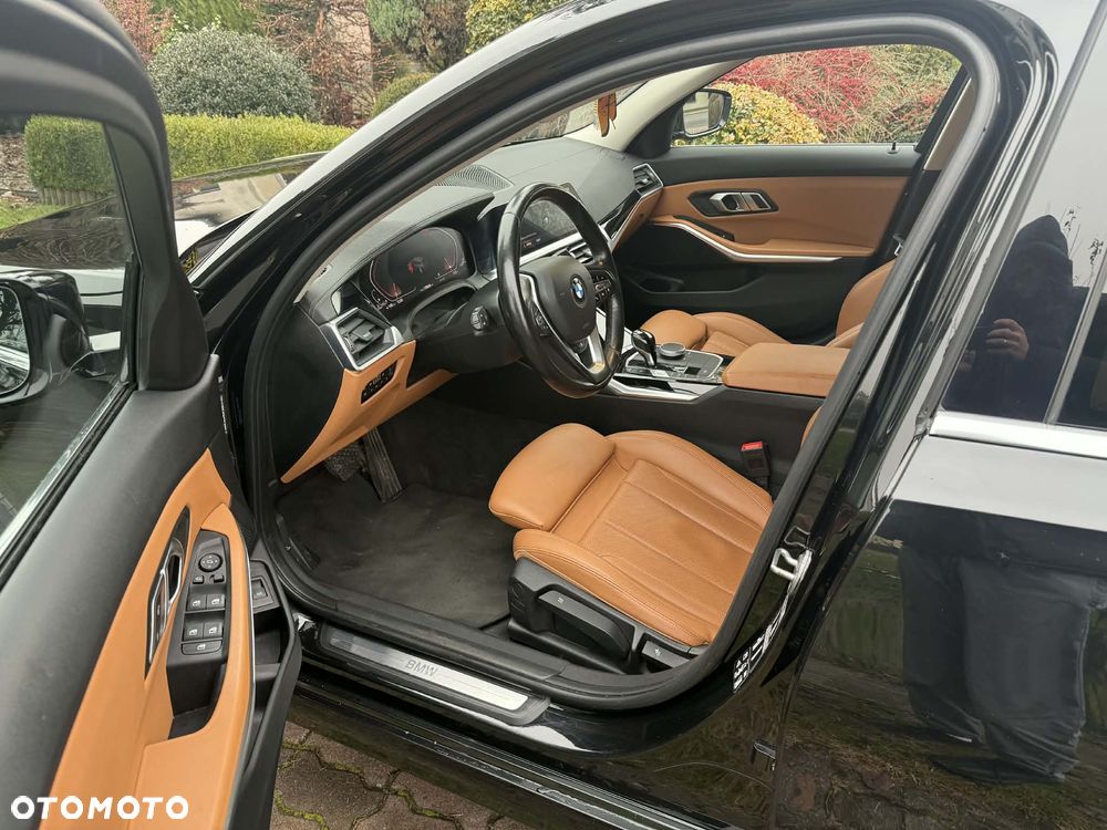 BMW Seria 3 320d xDrive Luxury Line - 20