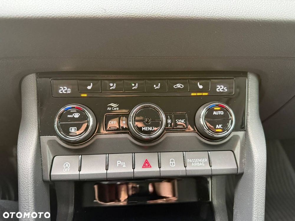 Skoda Karoq 1.5 TSI ACT Selection DSG - 30