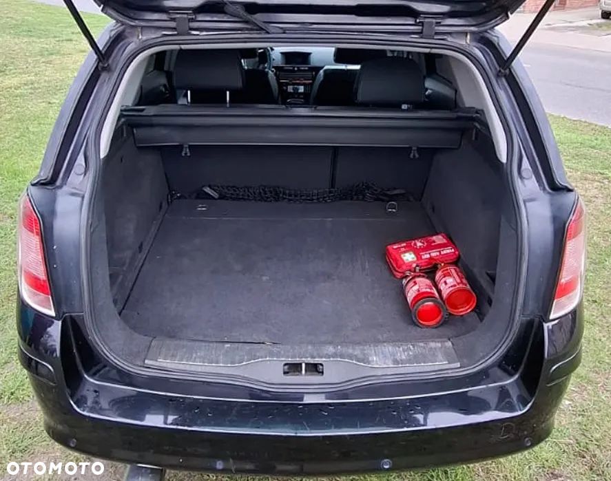 Opel Astra 1.6 Turbo Cosmo - 8