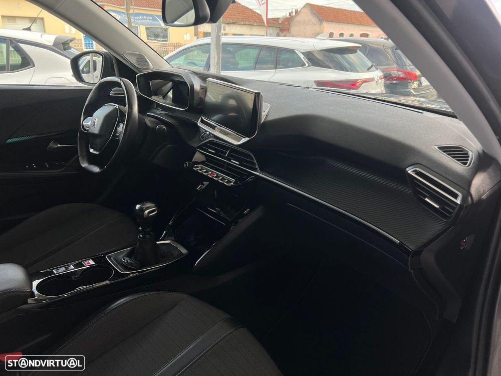 Peugeot 2008 1.5 BlueHDi Allure Pack - 25