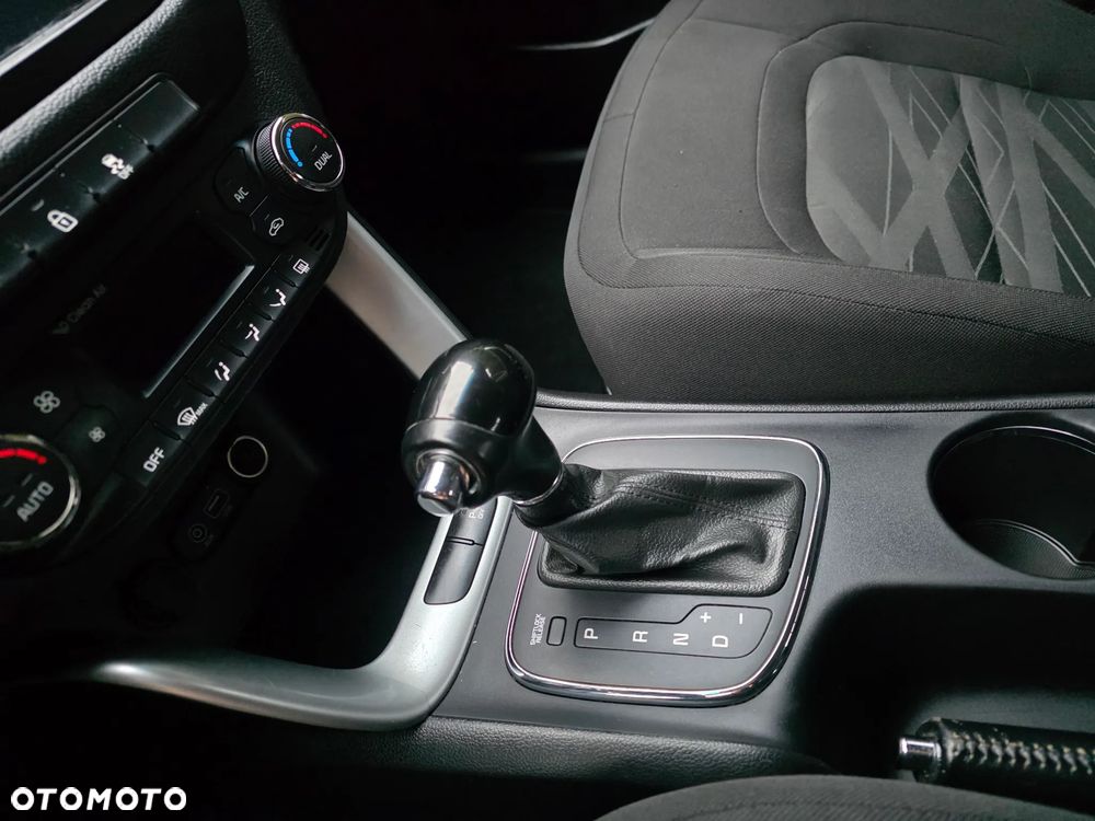 Kia Ceed 1.6 CRDi L Business Line DCT - 24