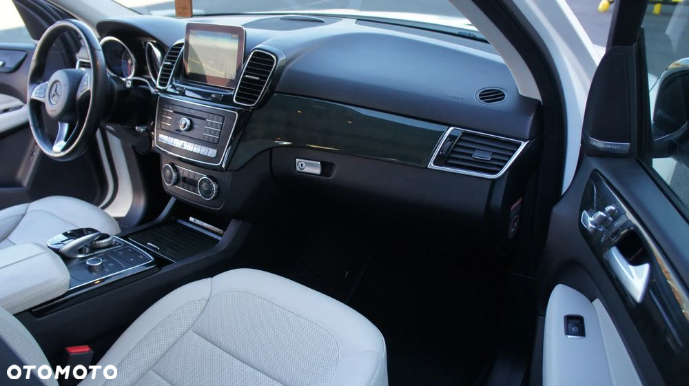 Mercedes-Benz GLE 350 d 4-Matic - 23
