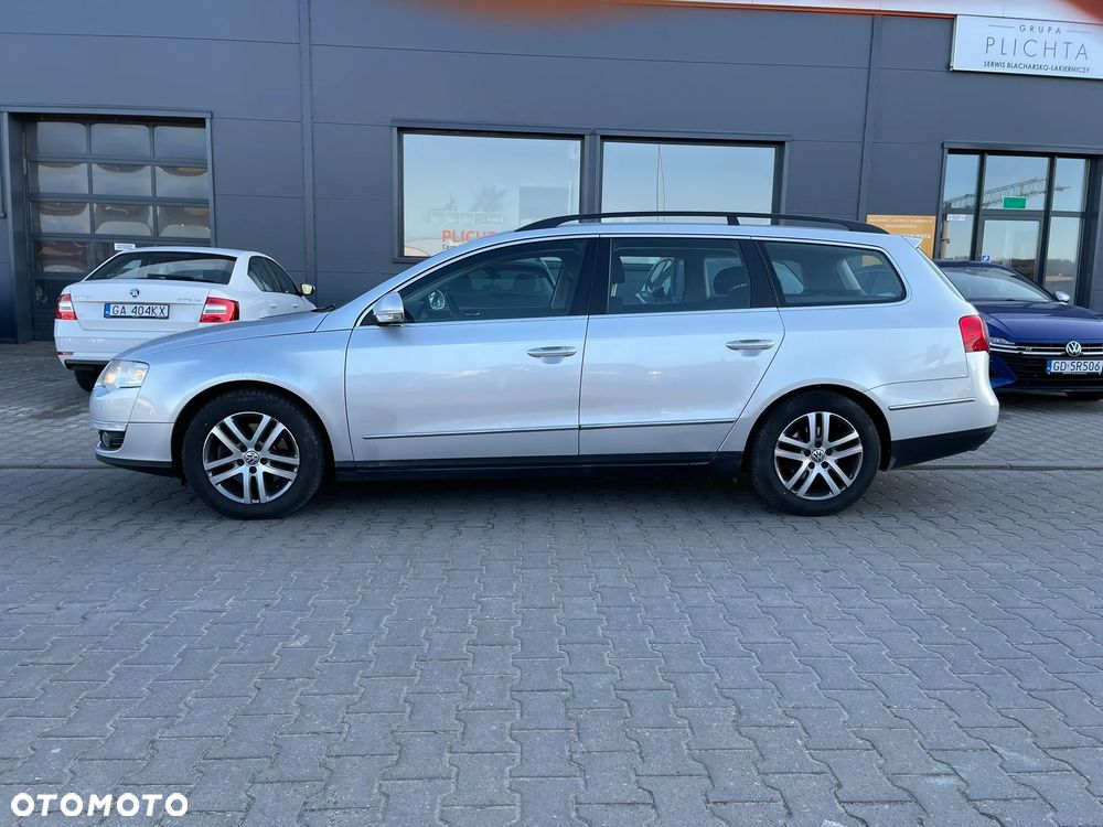 Volkswagen Passat Variant 2.0 TDI DPF BlueMot Comfortline - 2