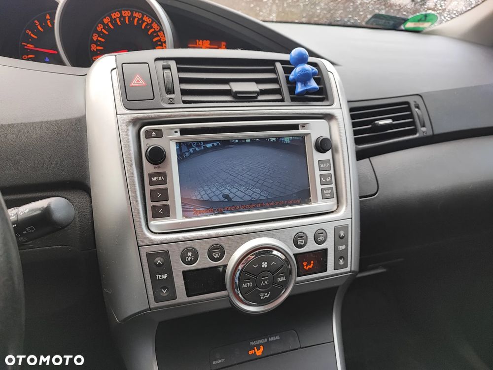 Toyota Verso 2.0 D-4D Sol - 13