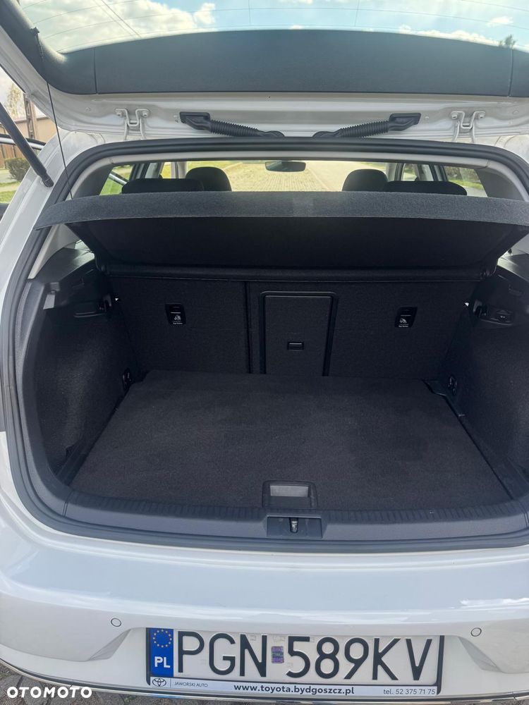 Volkswagen Golf - 12