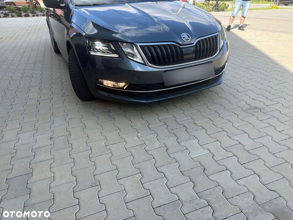 Skoda Octavia 2.0 TDI Style DSG - 6