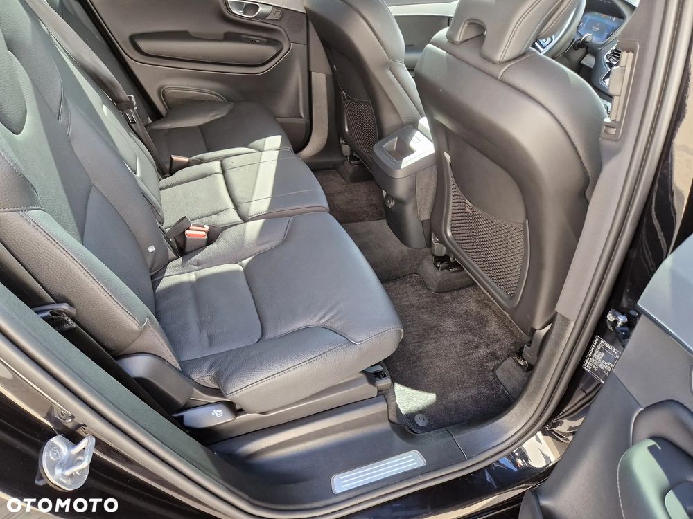 Volvo XC 90 B5 D AWD Plus Bright - 26