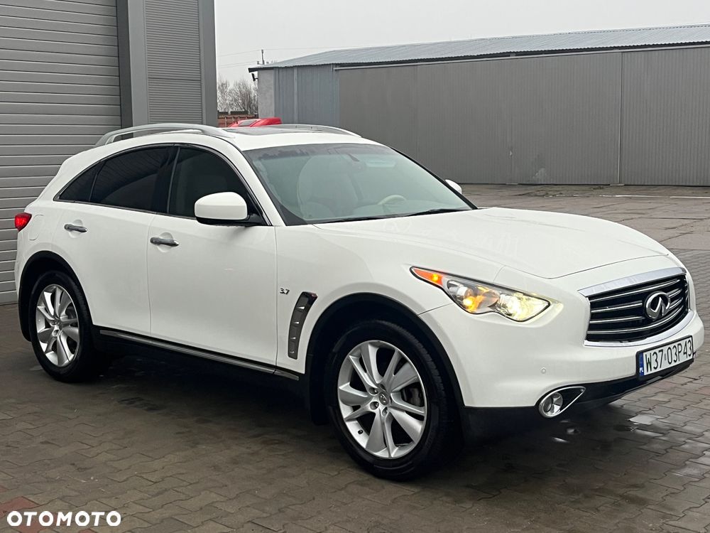 Infiniti QX70 3.7 AWD S Premium - 6