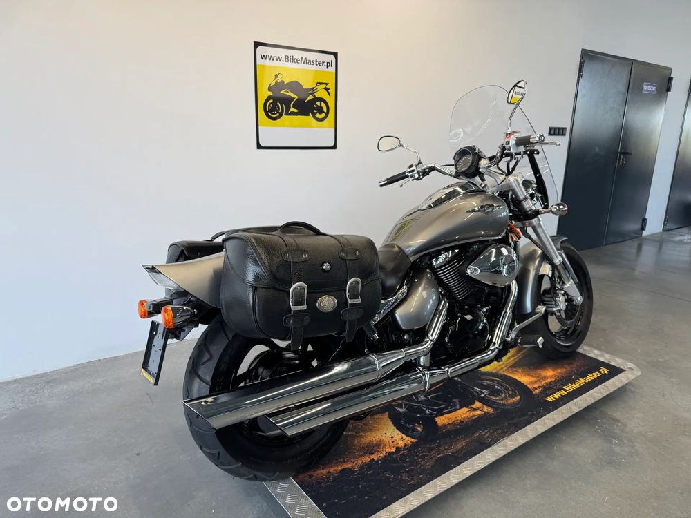 Suzuki Intruder - 5