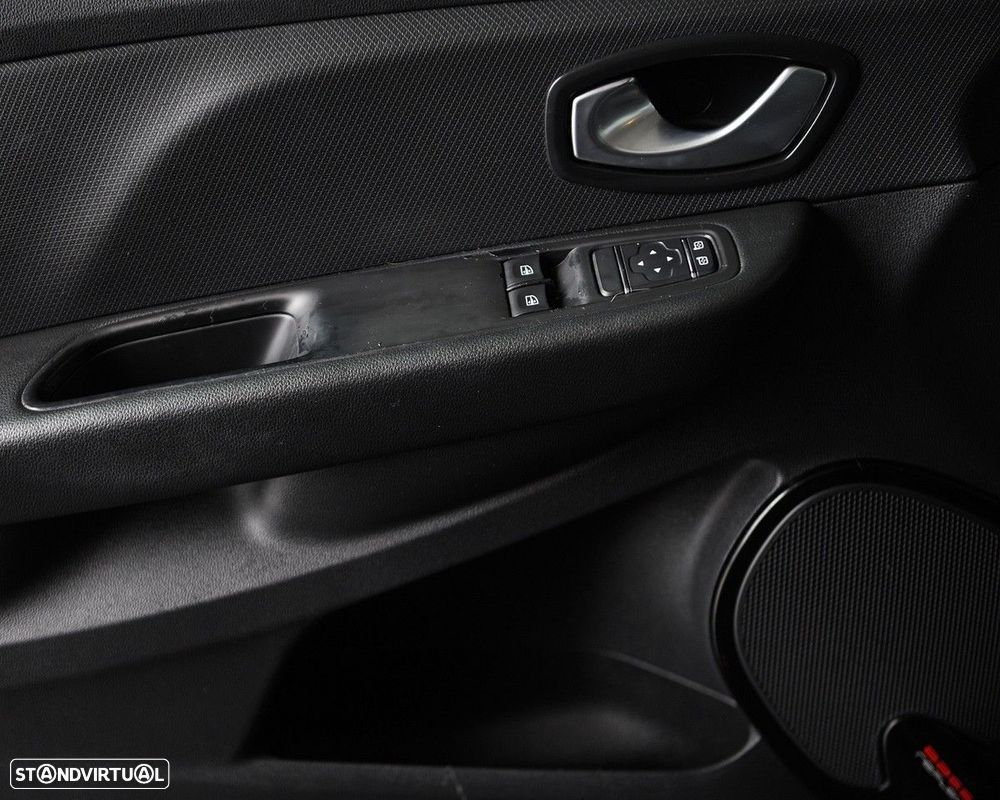 Renault Clio 0.9 TCe Limited - 23