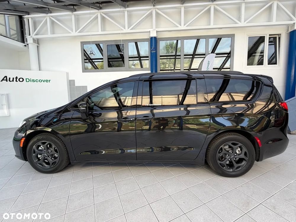 Chrysler Pacifica - 7