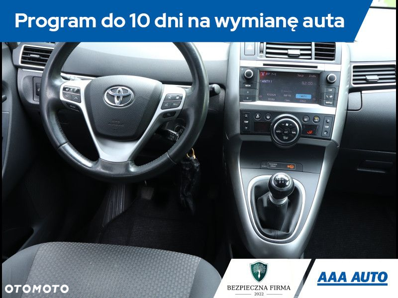 Toyota Verso - 8