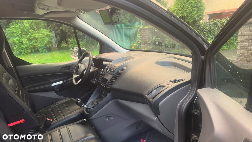 Ford Transit Connect - 8