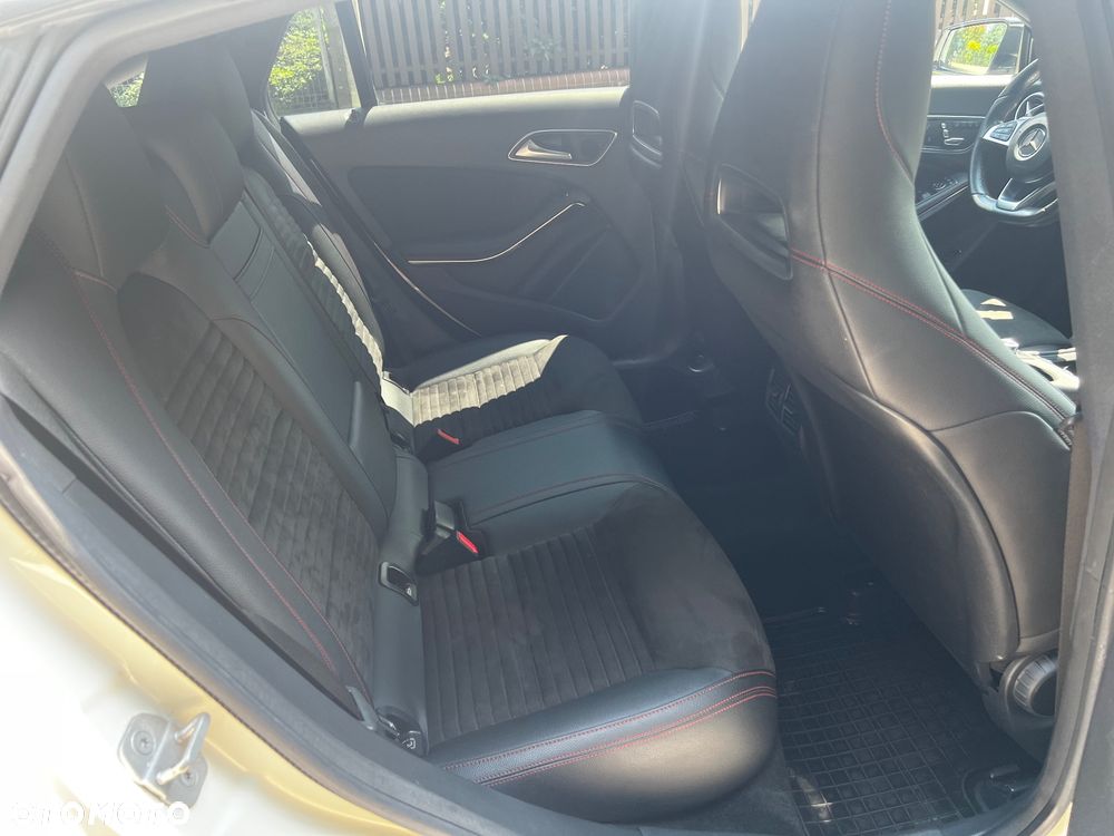 Mercedes-Benz CLA - 20