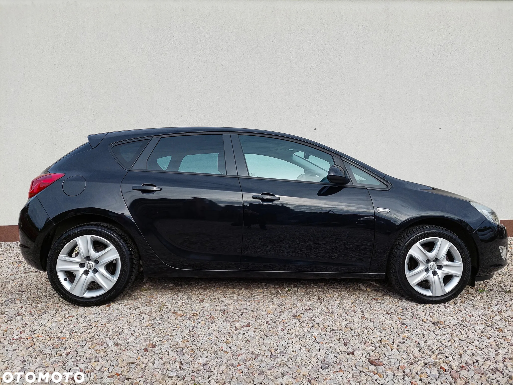 Opel Astra 1.4 Turbo Design Edition - 17