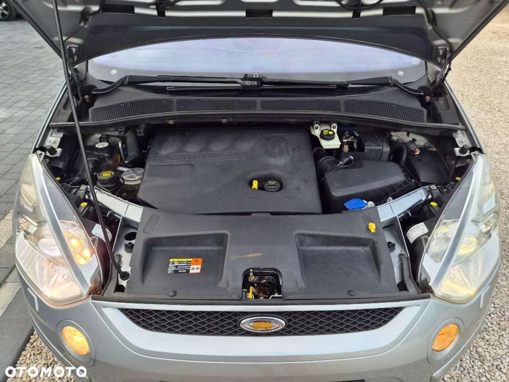 Ford S-Max - 28