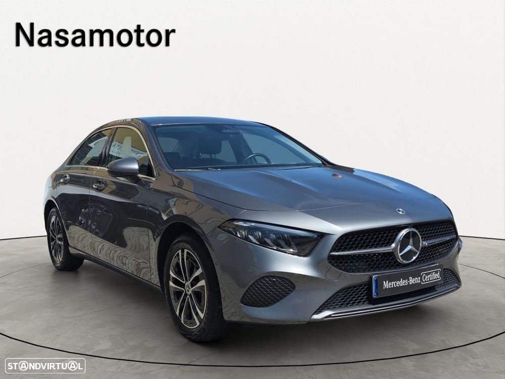 Mercedes-Benz A 250 Limousine - 2