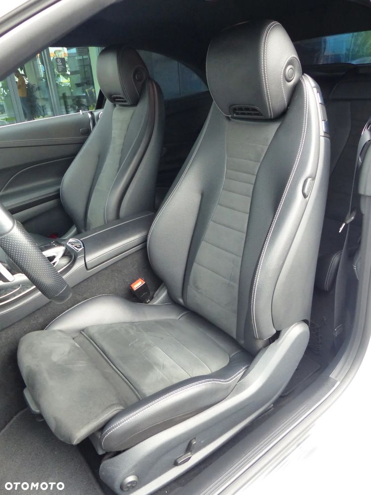 Mercedes-Benz Klasa E 200 9G-TRONIC AMG Line - 15