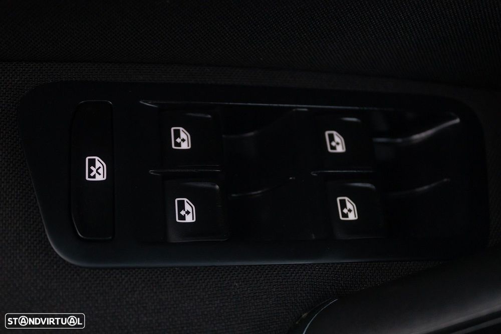 VW Golf 1.6 TDi Trendline - 20